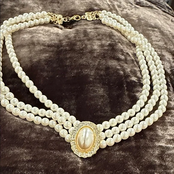 Three-Strand Faux White Pearl Necklace with Gold Rhinestone Oval Clasp - Picture 8 of 8